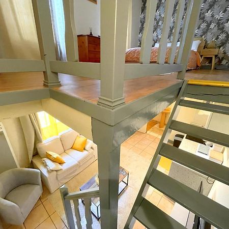 "Sainte Valiere", Appartement Calme Sur Cour Privative, Nevers Exteriör bild