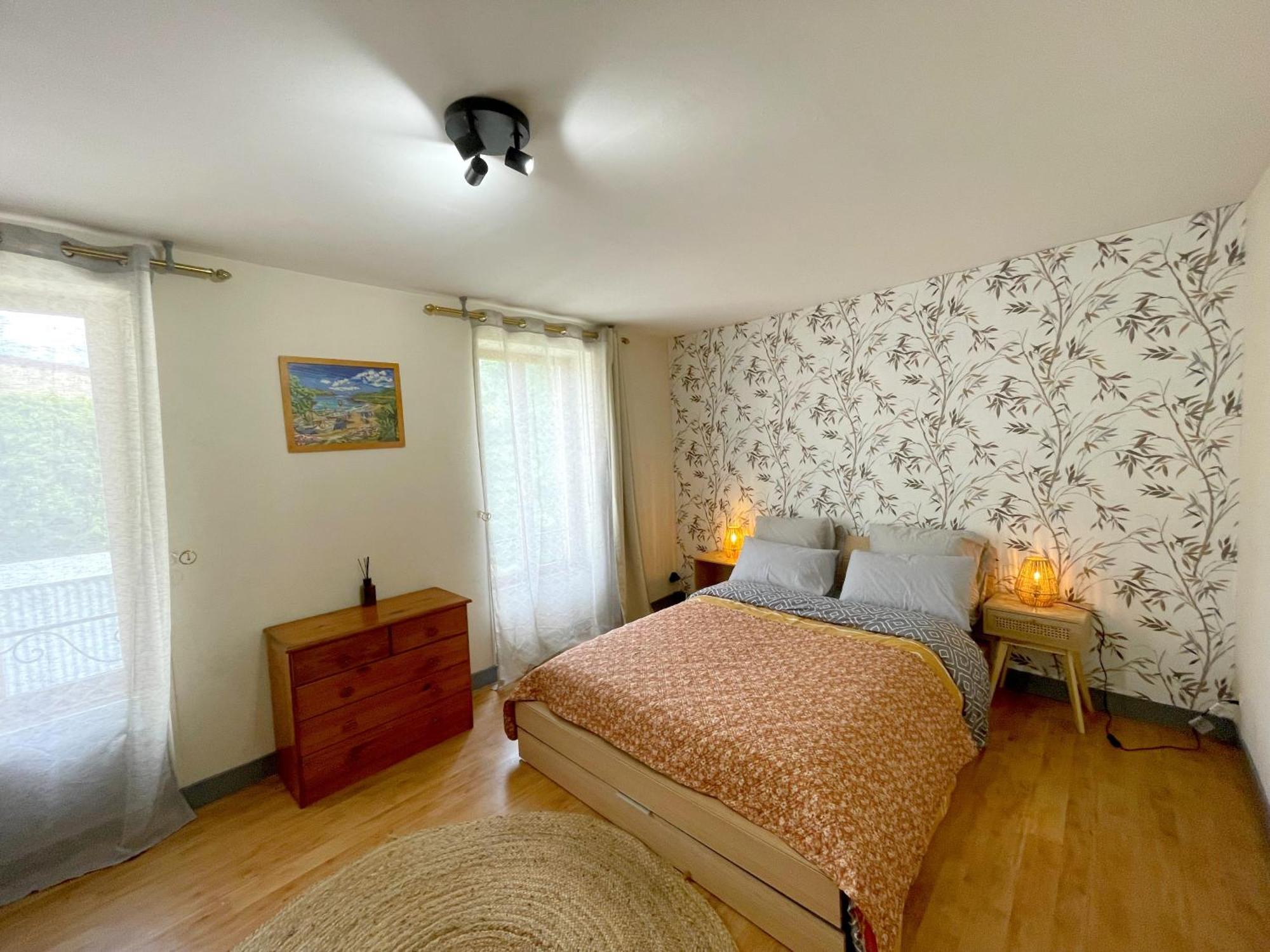 "Sainte Valiere", Appartement Calme Sur Cour Privative, Nevers Exteriör bild